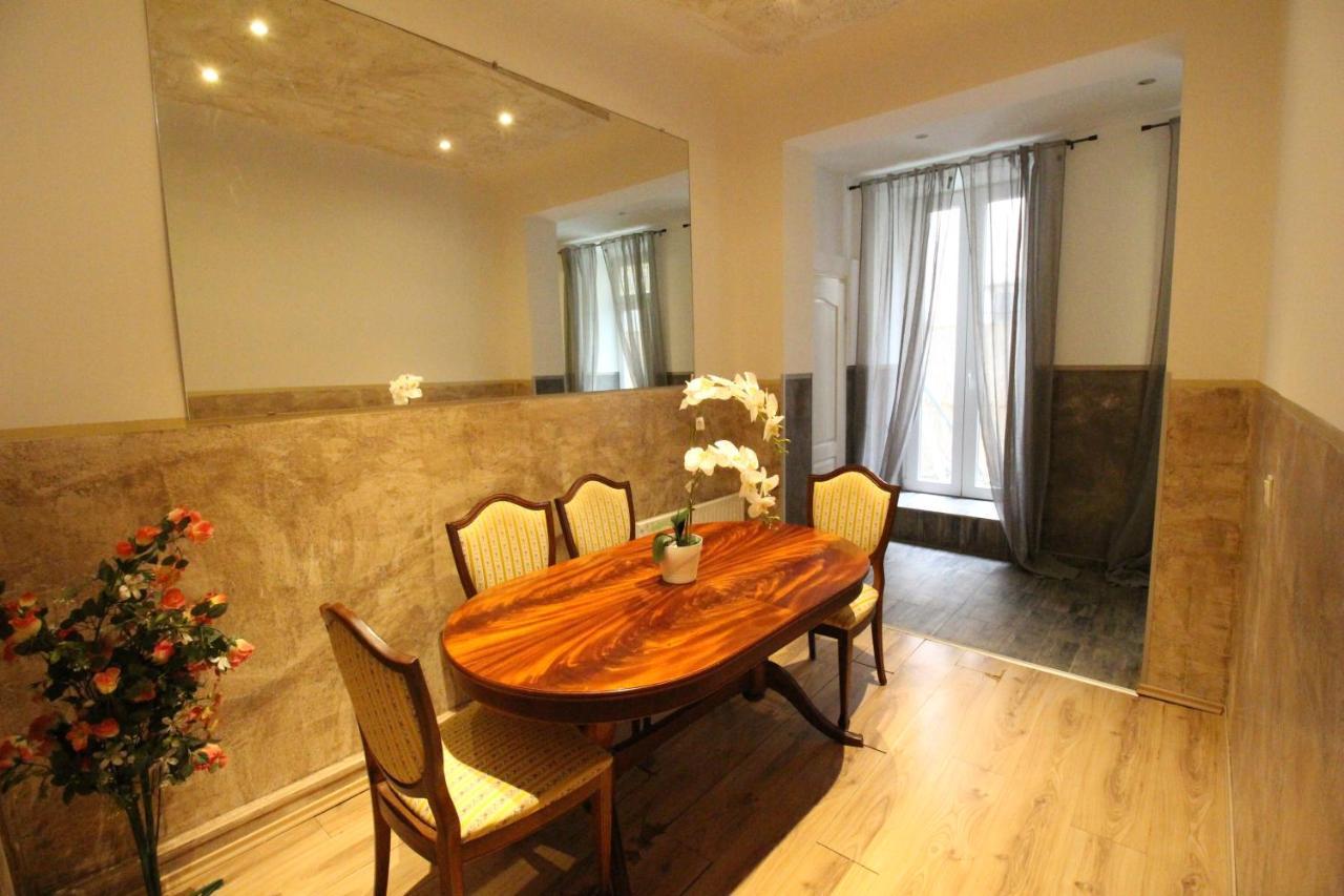 Apartament Private Triple Bedroom Rf1